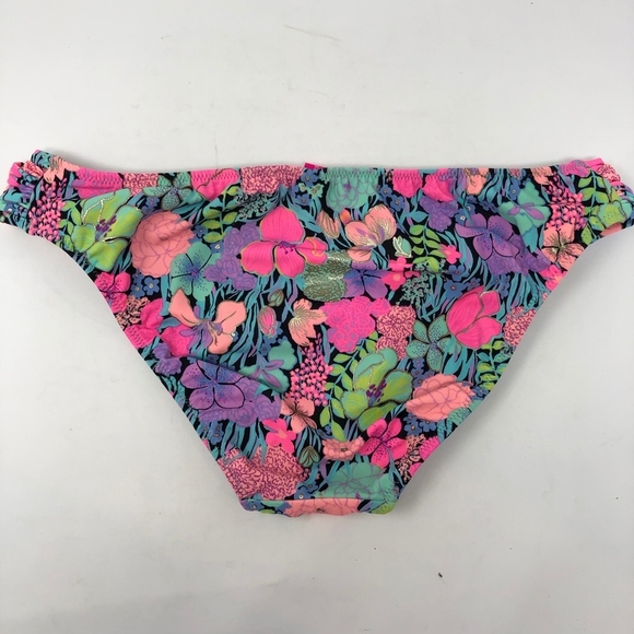 Victoria's Secret The Flirt Bandeau Purple Bikini - Picture 5 of 8